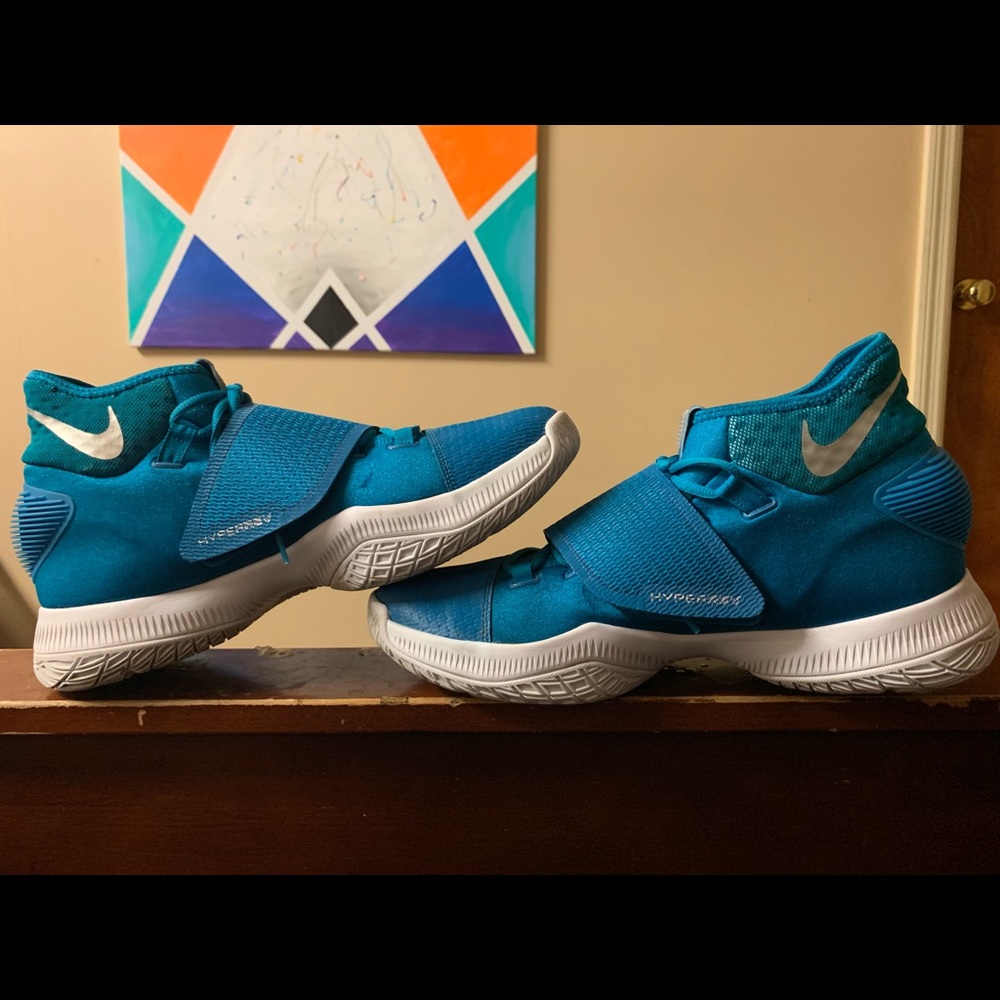 2015 Nike hyperdunk. Make me an offer